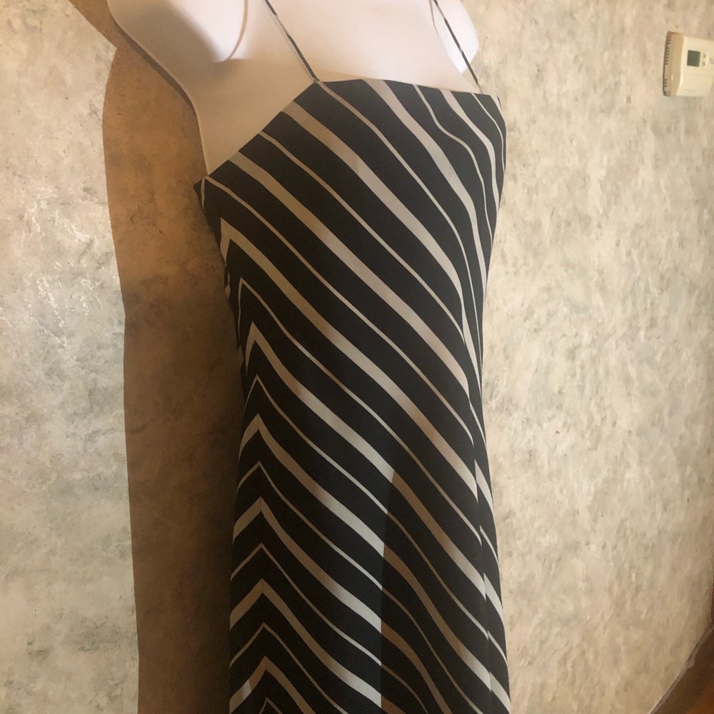 Jessica Howard Crooked Hem Spaghetti Strap Dress - Picture 7 of 15
